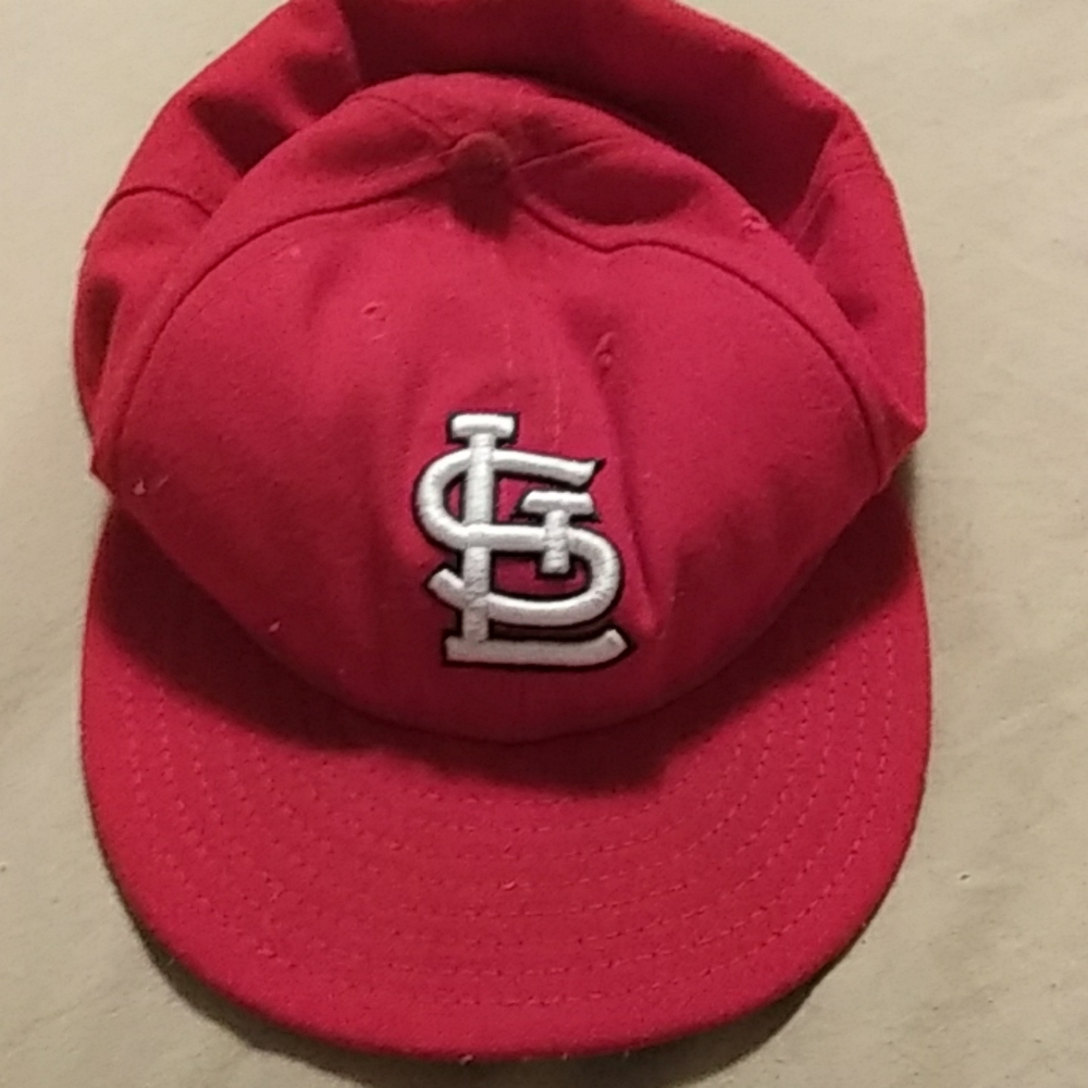 Baseball cap. - Picture 2 of 4